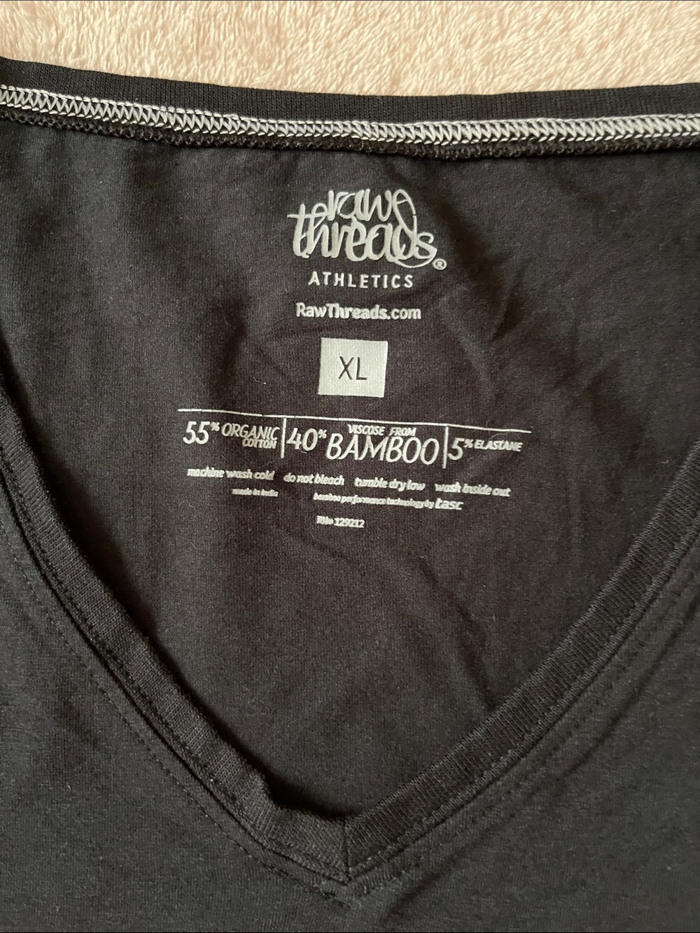 Raw Threads Core V Shirt - Picture 3 of 6